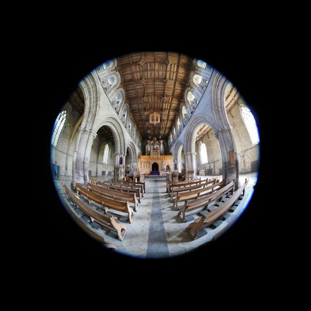 8mm : 円周魚眼 (C) Christopher Frost