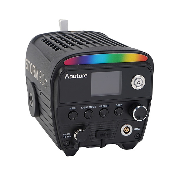 アプチャー STORM 80C フレネルレンズ+バッテリー付き Aputure Aputure(アプチャー) STORM 80c フルカラーLEDライト APS80c