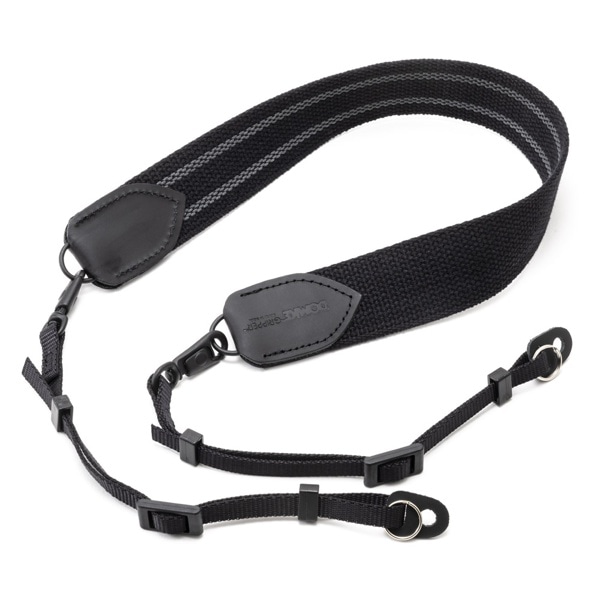 Nikon EM フィルムカメラ 35mmレンズ付き  ストロボ・ストラップ付 Nikon EM フィルムカメラ 35mmレンズ付き ストロボ・ストラップ付