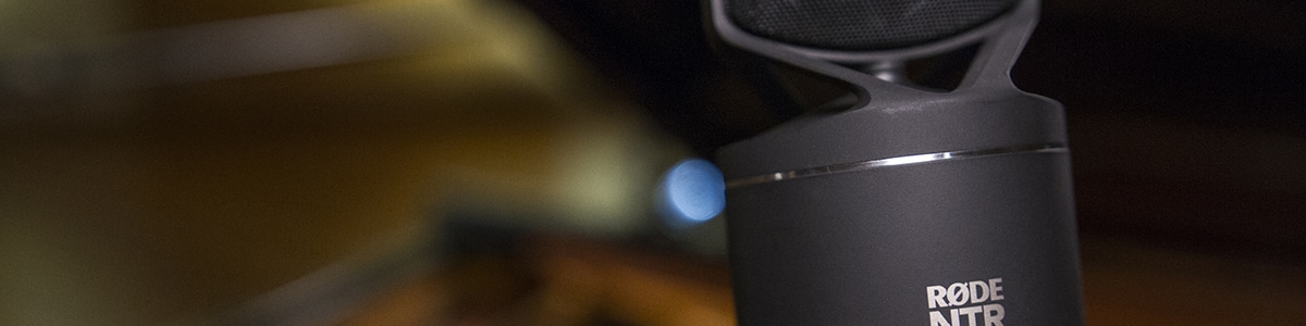 【動作確認済・美品】RØDE コンデンサーマイク ブラック Amazon.co.jp: Rode NT1 シグネチャーシリーズ コンデンサー