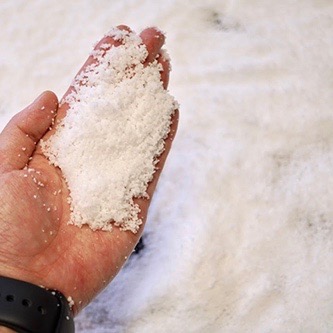 【GIN-ICHIスタッフブログVOL.49】色々なスノーでさむーい演出!雪を楽しむ撮影グッズ